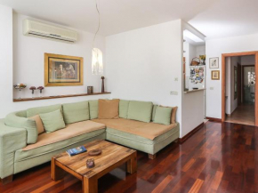 Apartment Alma - Two Bedroom Apartment with Terrace and Sea View